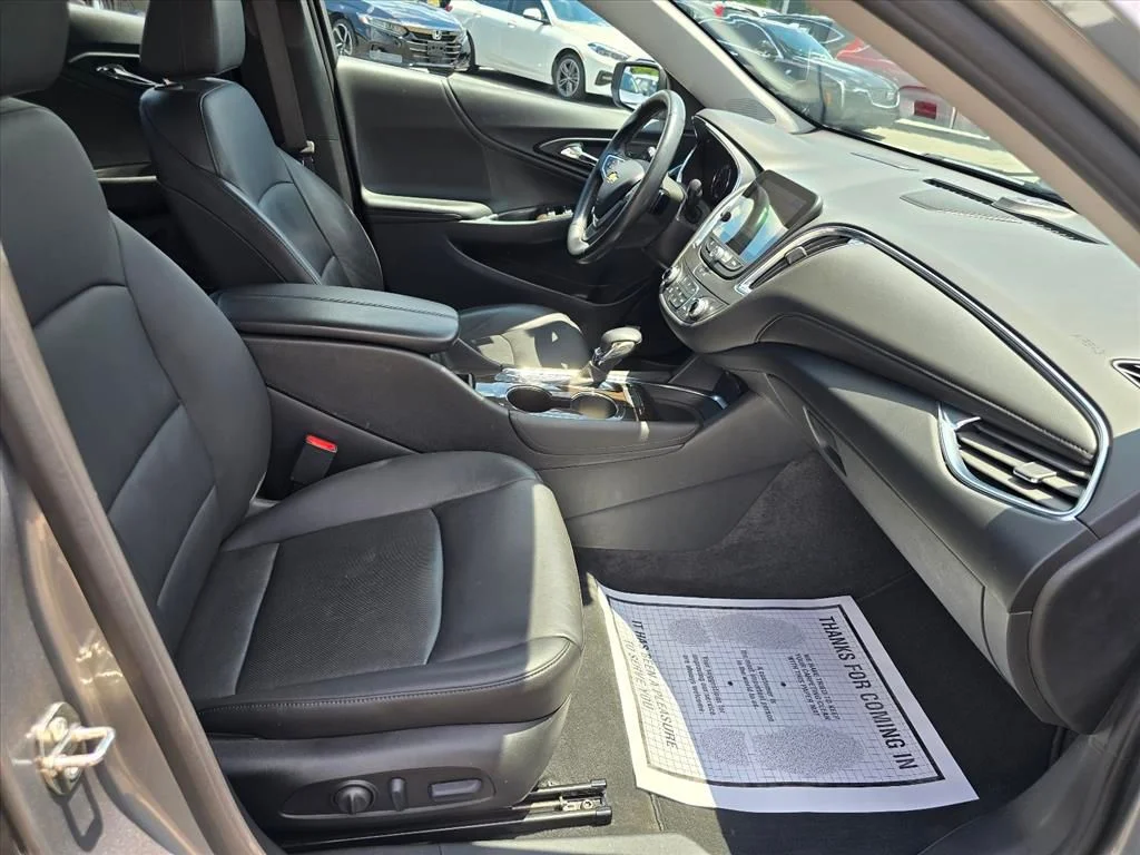 Used 2023 Gray Chevrolet LT image 13
