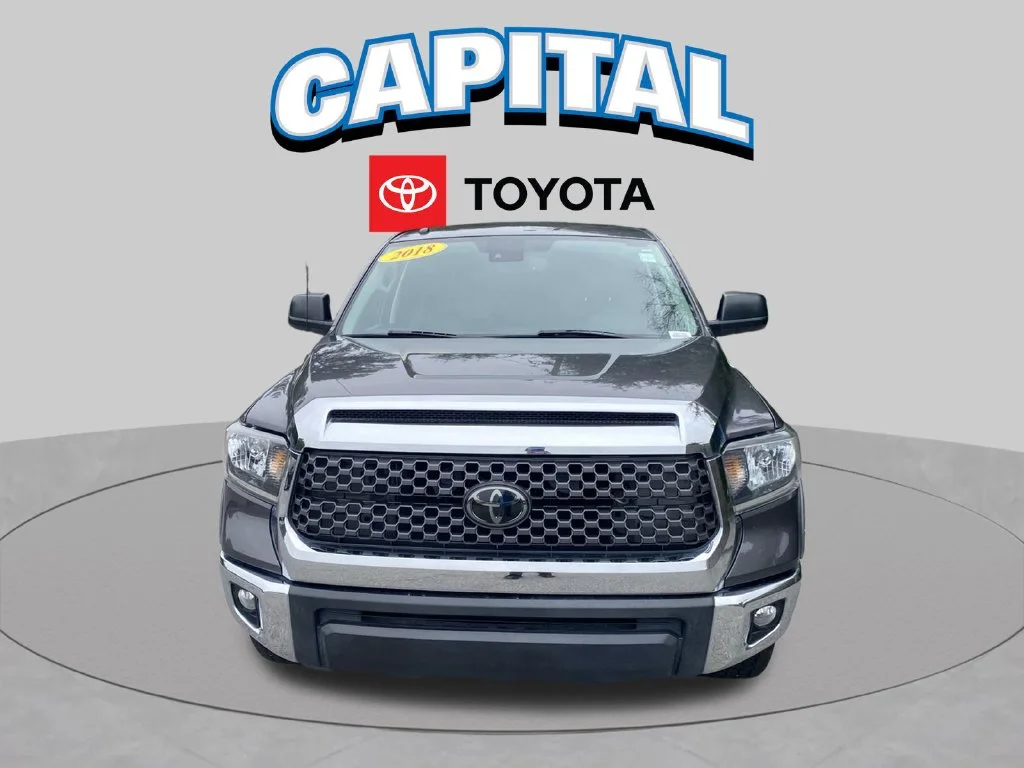 Used 2018 Gray Toyota SR5 image 18