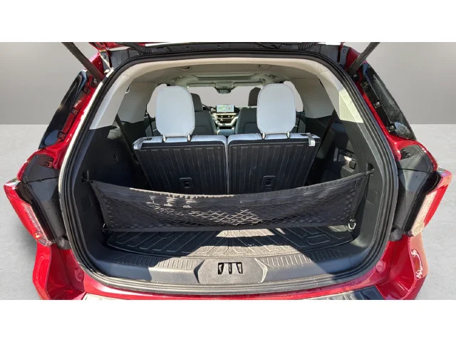 Used 2025 Red Ford Platinum image 32