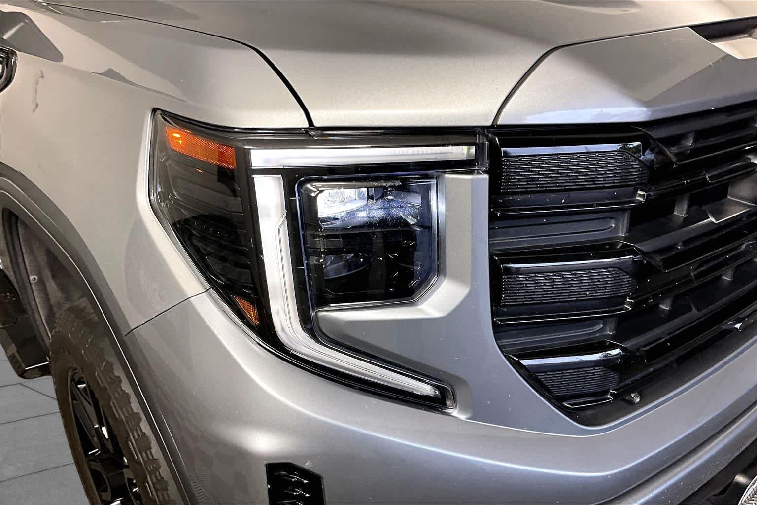 Used 2024 Sterling Metallic GMC Elevation image 26