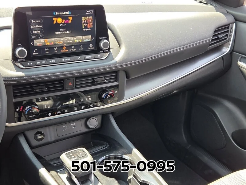 Used 2026 BLACK NISSAN 2026.5 FWD SV image 28