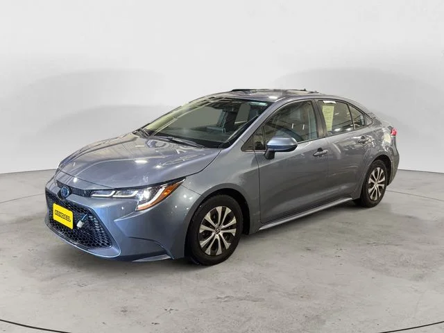 2022 Toyota Corolla LE Hybrid CVT's photo