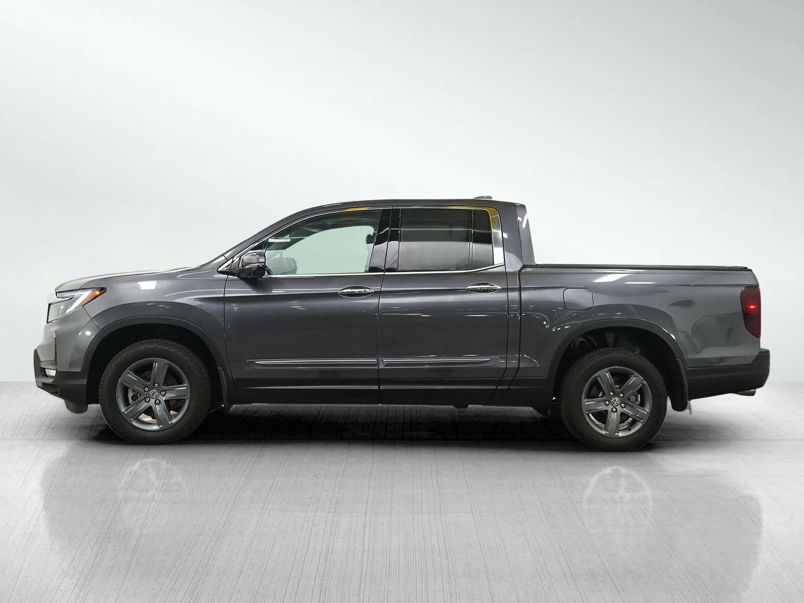 Used 2023 Honda Ridgeline RTL-E with VIN 5FPYK3F78PB046536 for sale in Minneapolis, Minnesota
