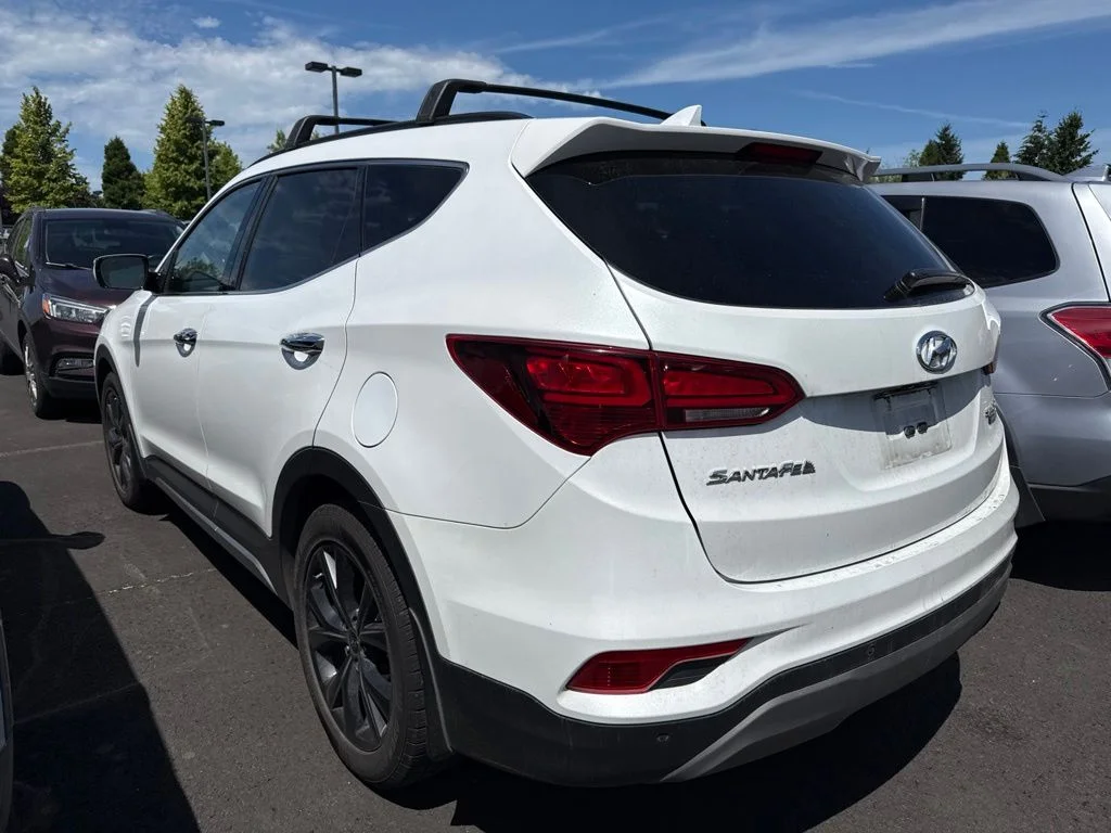 Used 2018 Pearl White Hyundai 2.0T Ultimate image 3