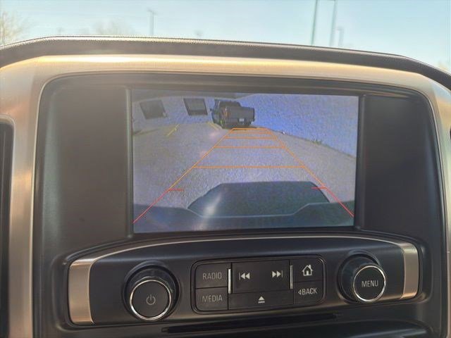 Used 2015 White Diamond Tricoat GMC Denali image 29