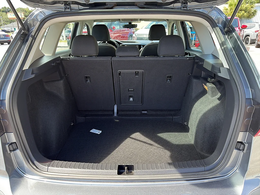 Used 2023 Platinum Gray Metallic Volkswagen S FWD image 18