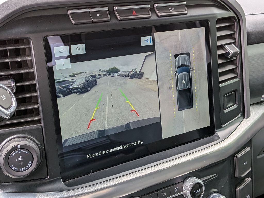 Used 2022 White Ford Lariat image 19