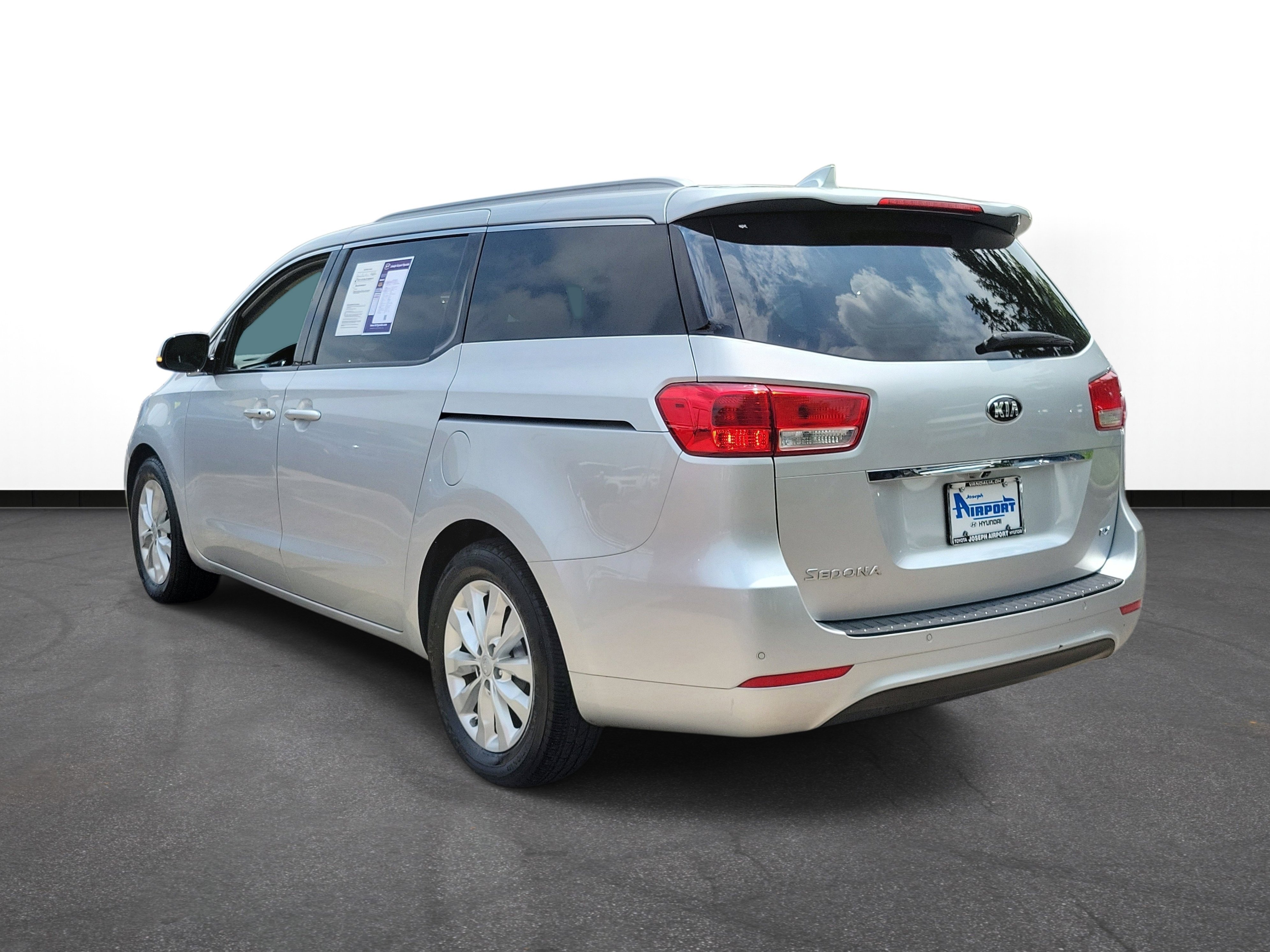 Used 2017 Bright Silver Kia EX image 3