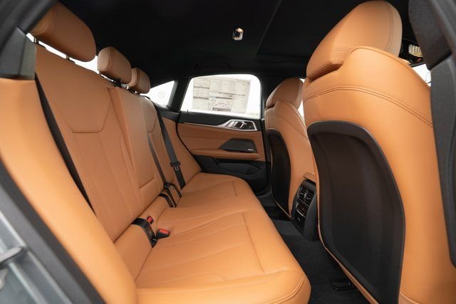 2025 BMW i4 40 - Photo 12