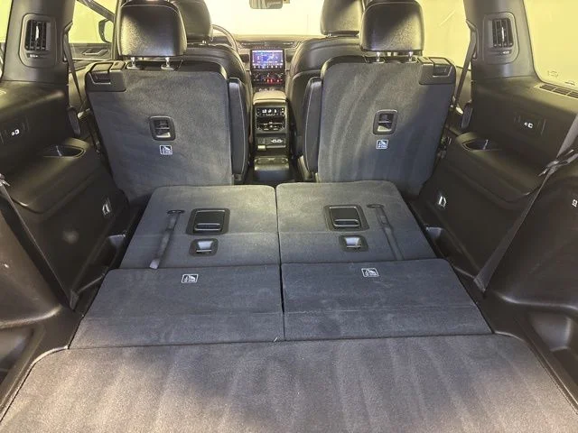 Used 2025 White Jeep Limited image 12
