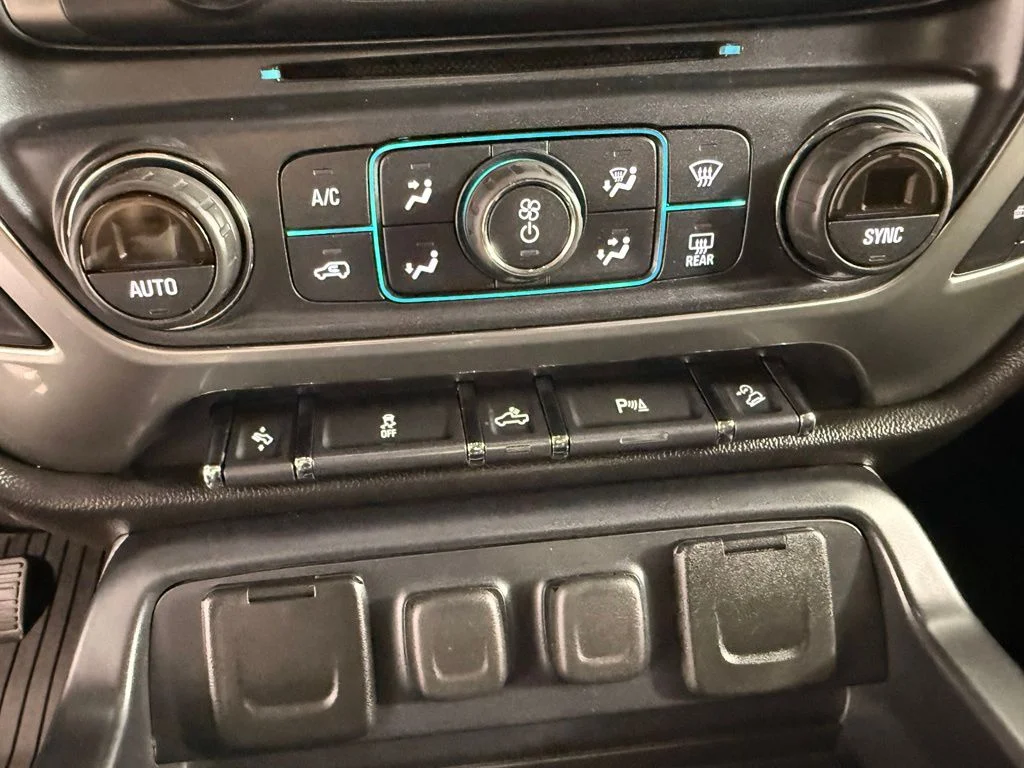 Used 2017 Gray Chevrolet LT image 6