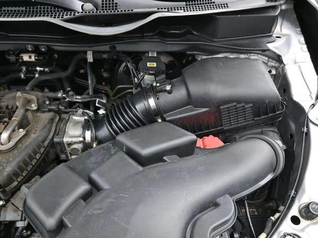Used 2019 Silver Honda EX-L image 35