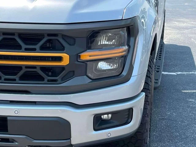 New 2026 Iconic Silver Metallic Ford Tremor® image 9