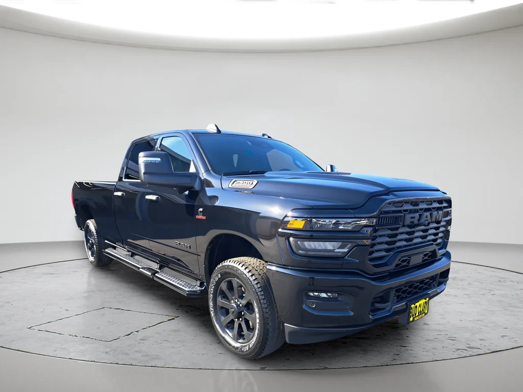 New 2026 Diamond Black Crystal Pearl-Coat Exterior Paint RAM Big Horn image 3