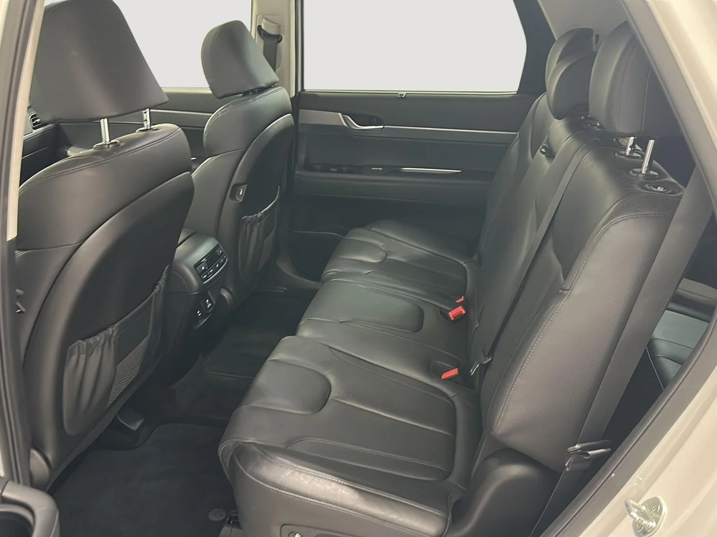 Used 2020 White Hyundai SEL image 23
