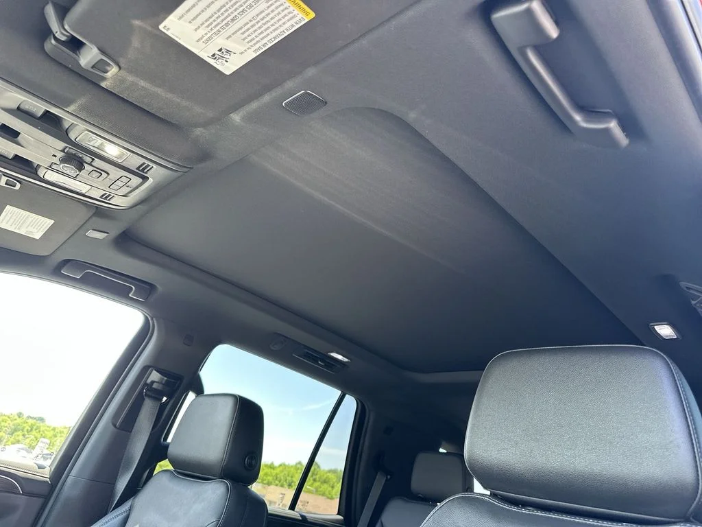 Used 2021 Red Chevrolet Z71 image 27