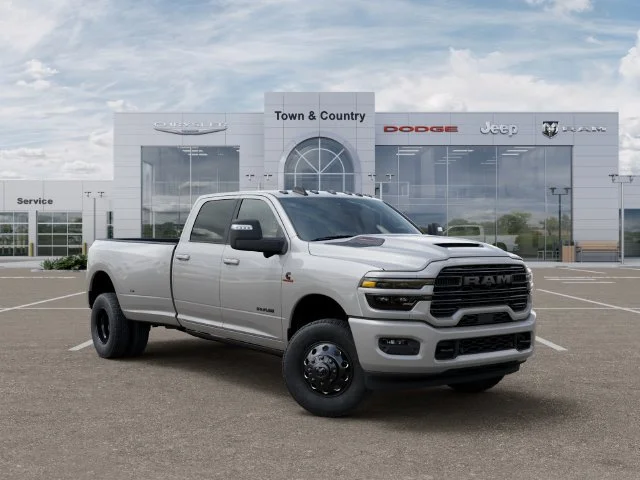 New 2027 Silver-Zynith Exterior Paint RAM Laramie image 5