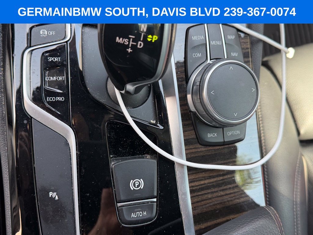 Used 2018 Dark Graphite BMW 530i xDrive image 17
