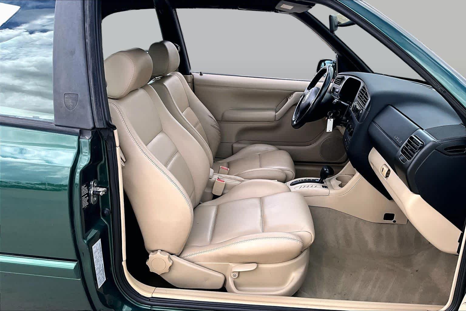 Used 2000 Bright Green Pearl Volkswagen GLS image 8