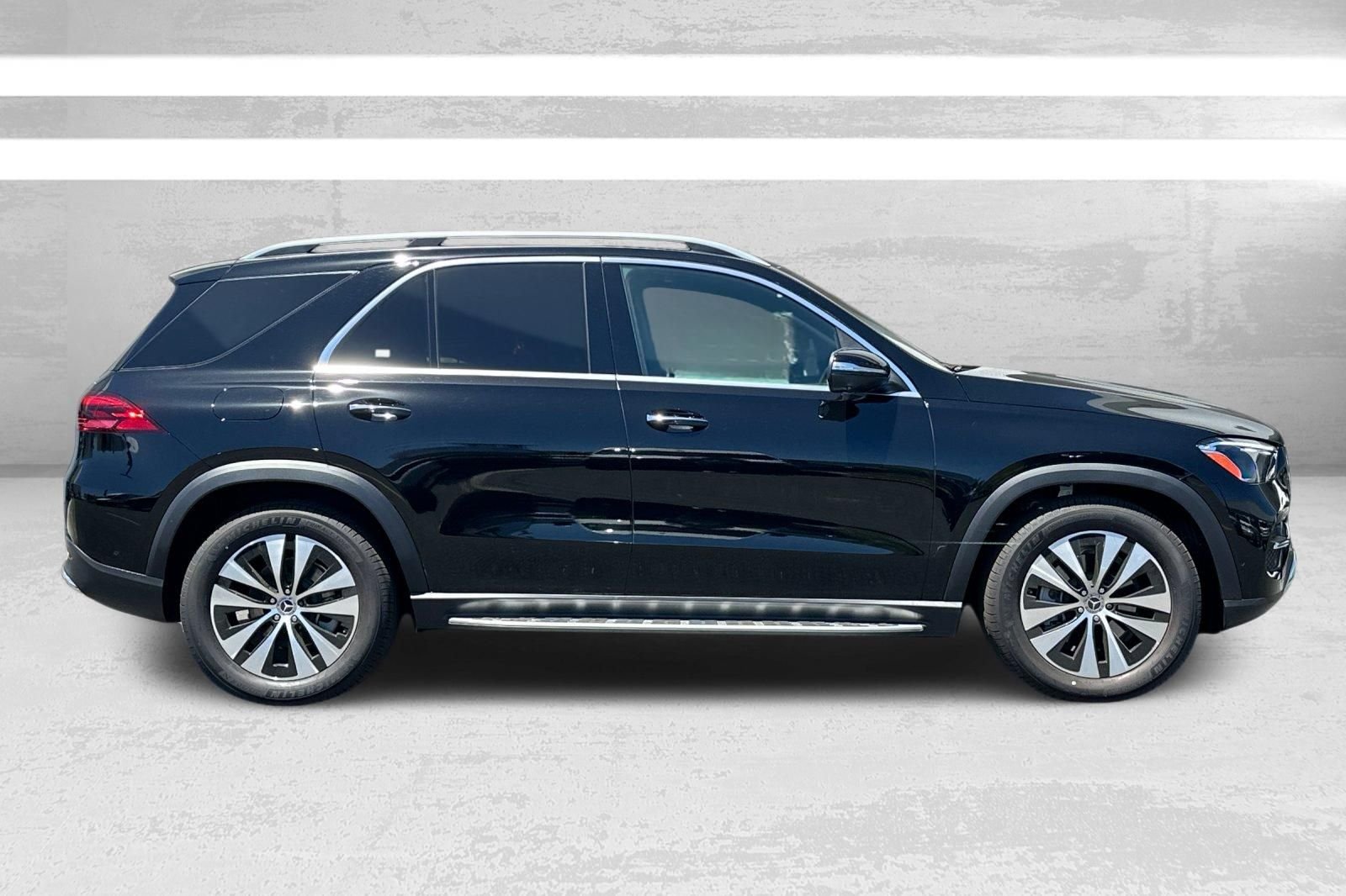 New 2026 Black Mercedes-Benz GLE 350 image 3