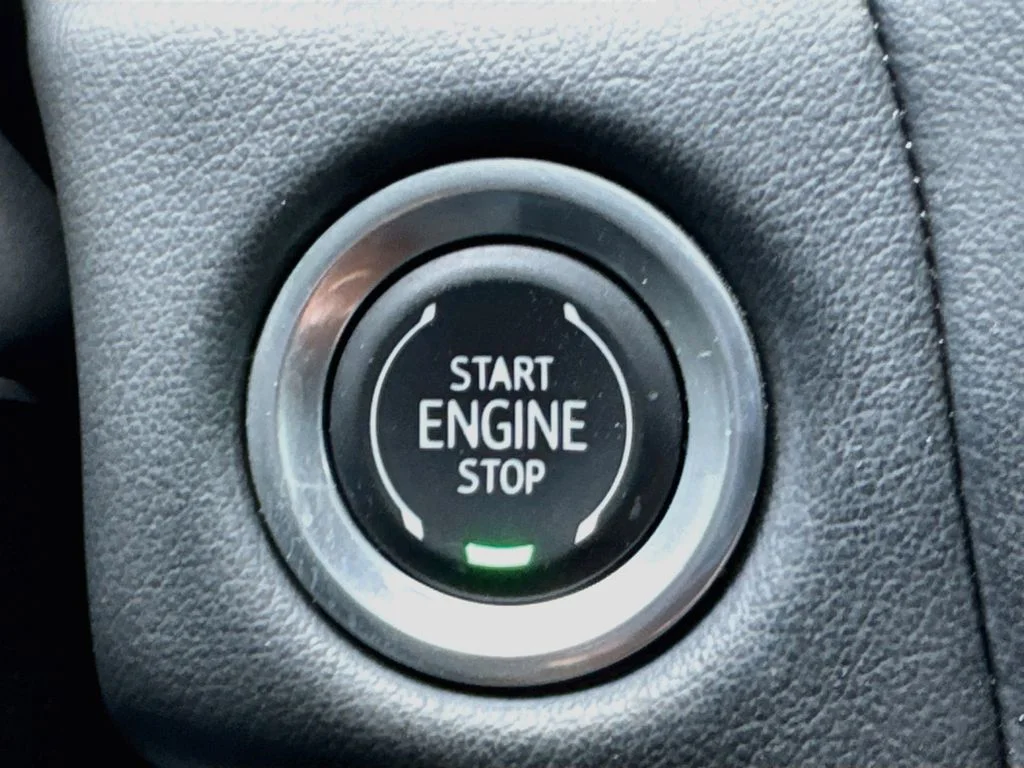 Used 2024 Black Chevrolet Z71 image 18