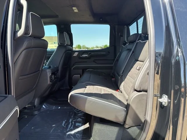 2026 GMC Sierra 1500 AT4X - Photo 40