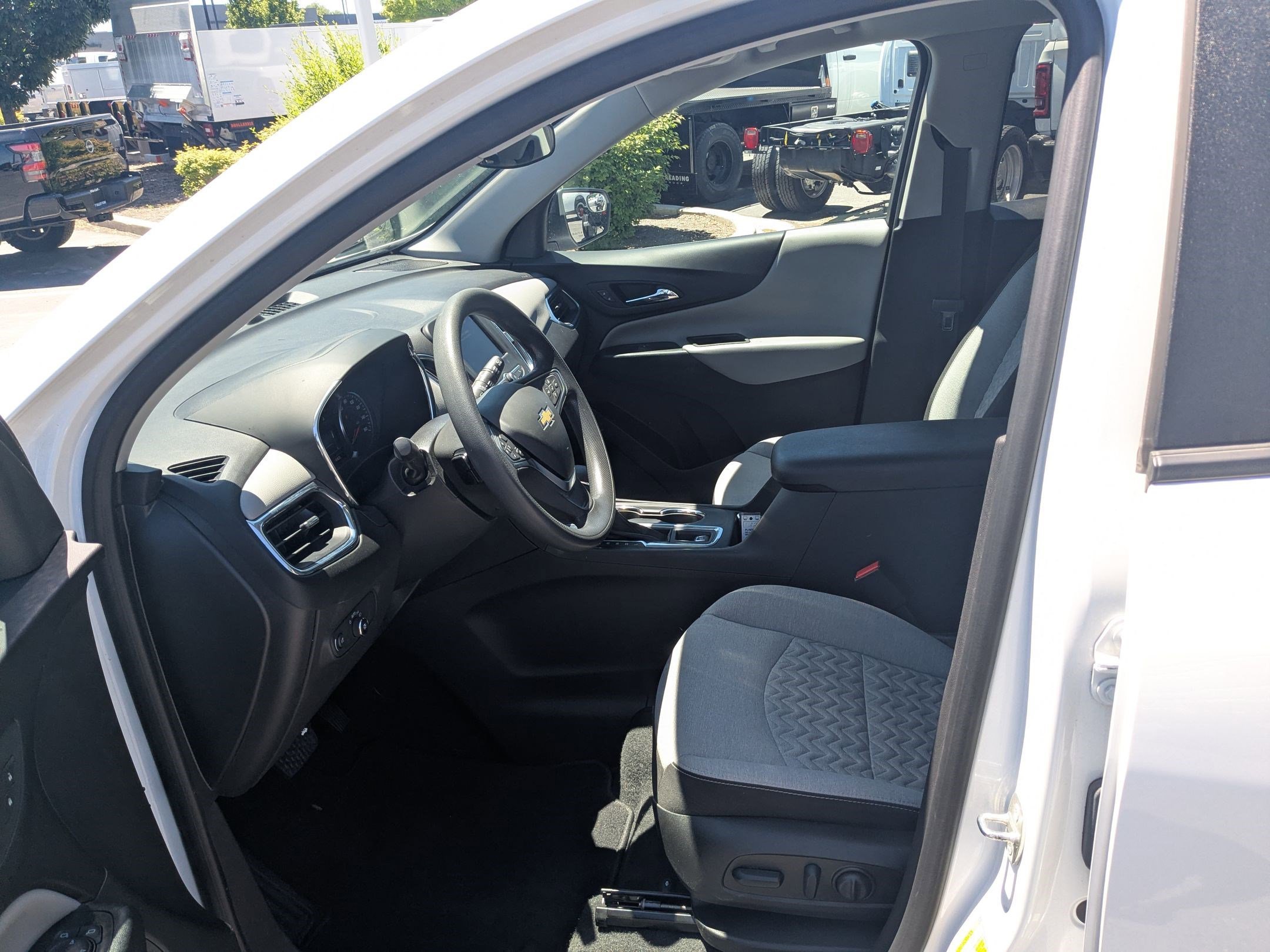 Used 2023 Summit White Chevrolet LS image 25