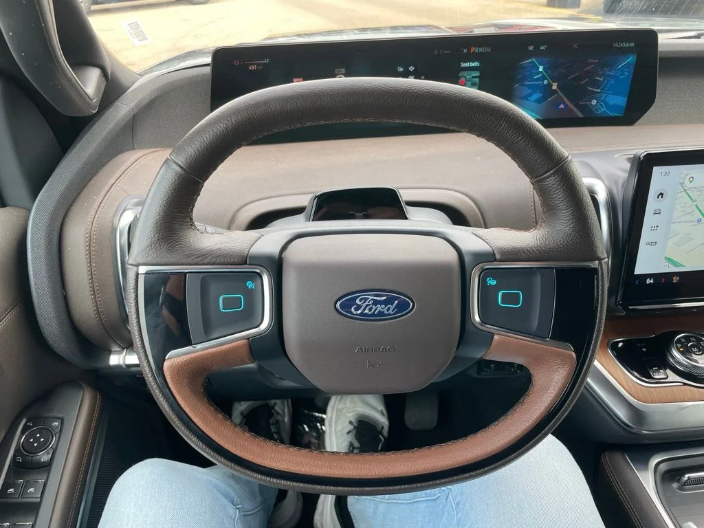 Used 2025 Black Metallic Ford King Ranch image 30