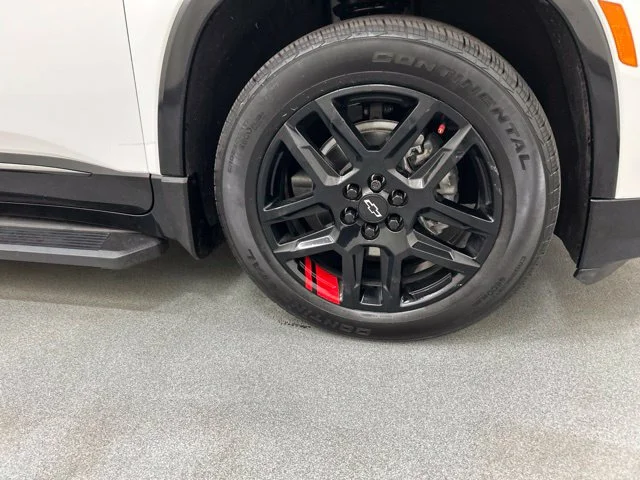 Used 2022 White Chevrolet Premier image 30