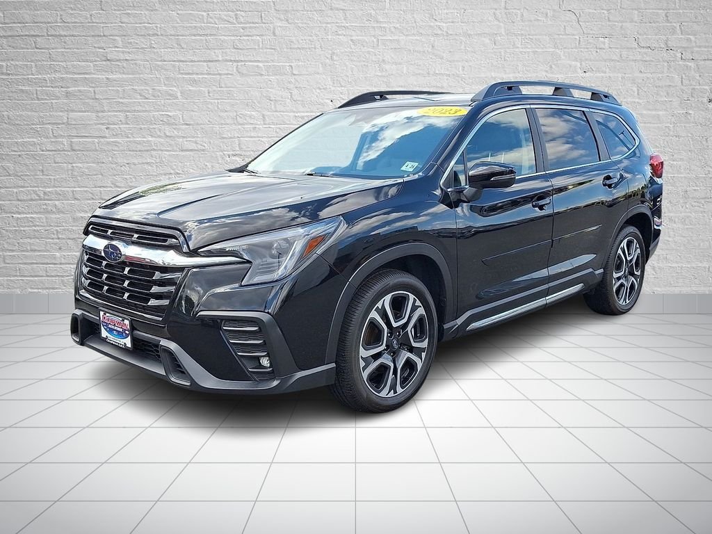 2023 Subaru Ascent Limited 8 Passenger's photo
