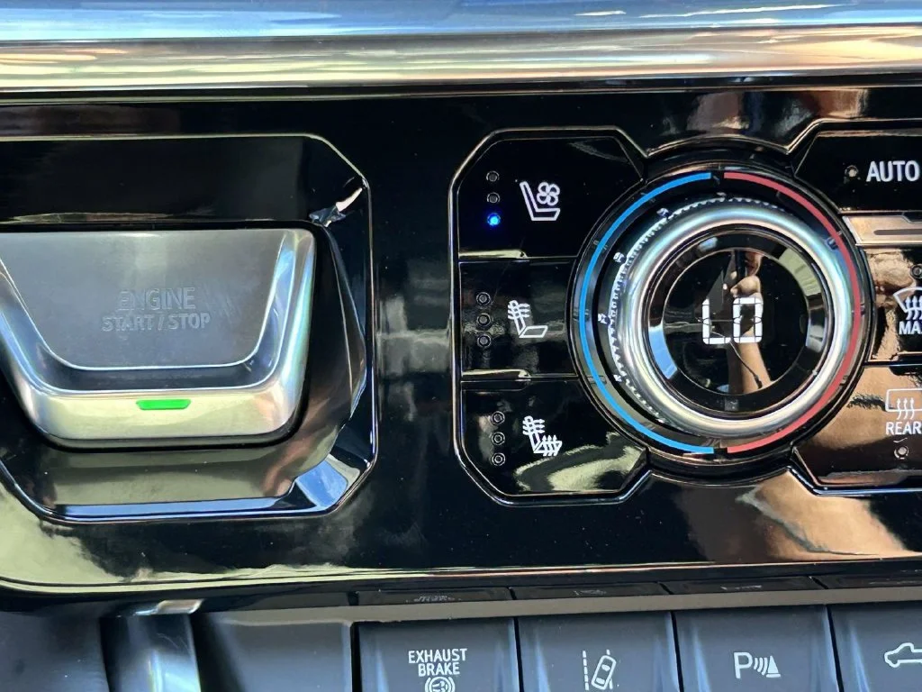 New 2026 Glacier White Tricoat GMC Denali Ultimate image 21