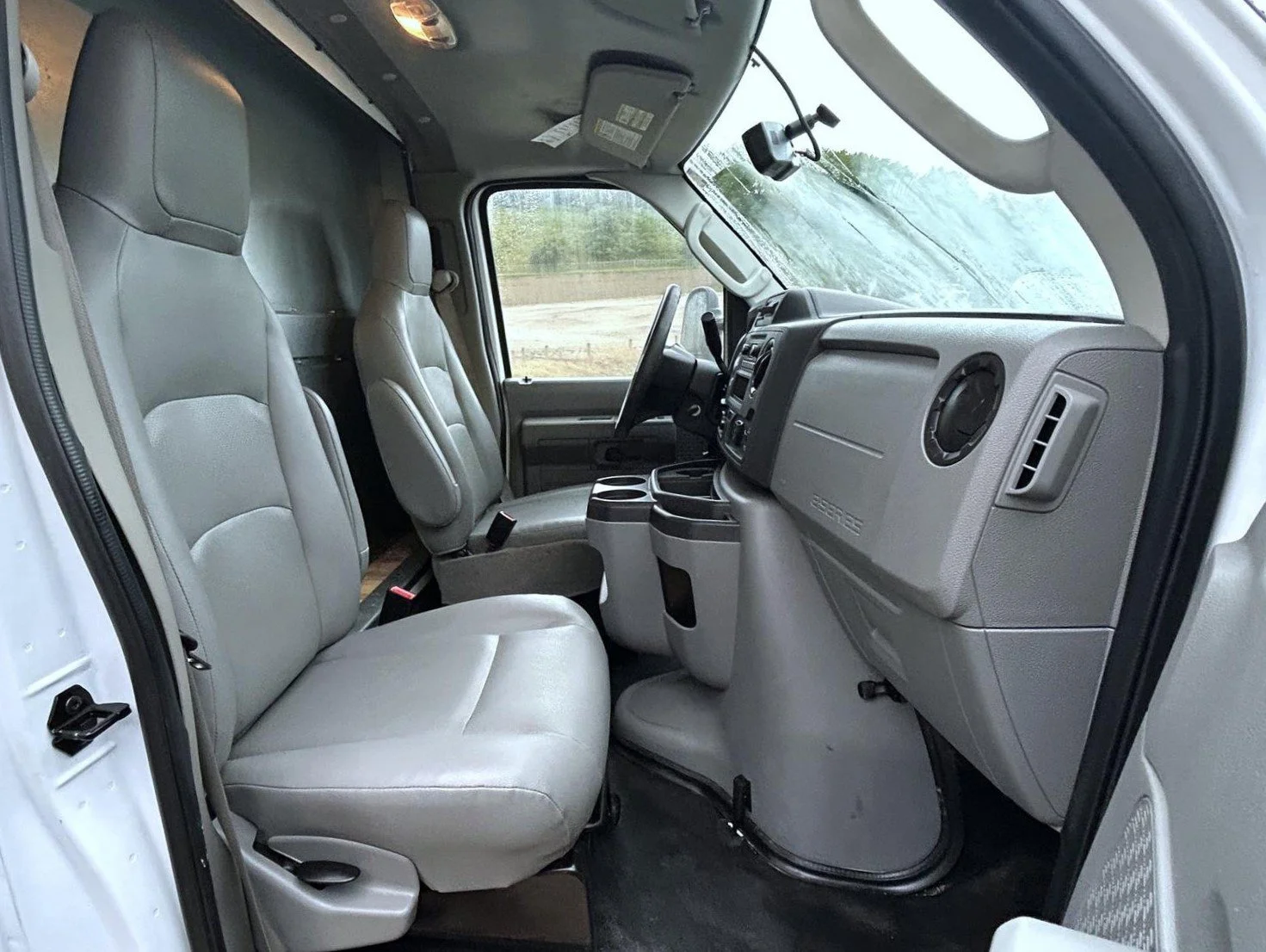 Used 2023 White Ford Base image 15