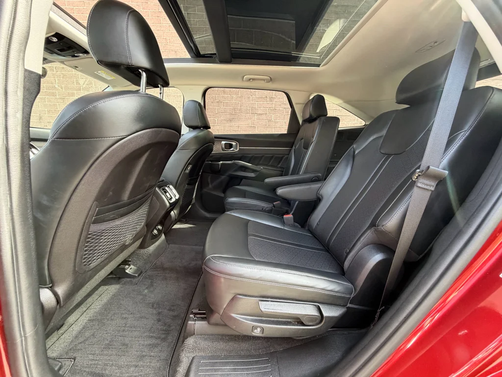 Used 2021 Passion Red Tintcoat Kia SX image 16