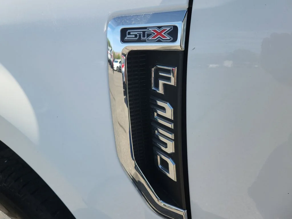 Used 2022 White Ford XL image 17