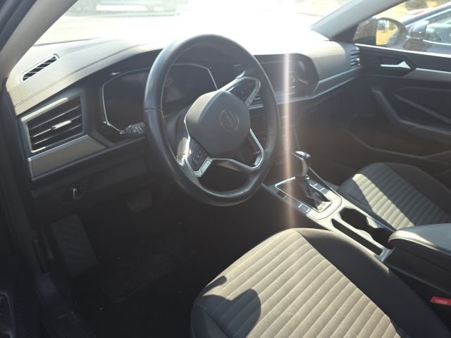 Used 2024  Volkswagen 1.5T S image 10