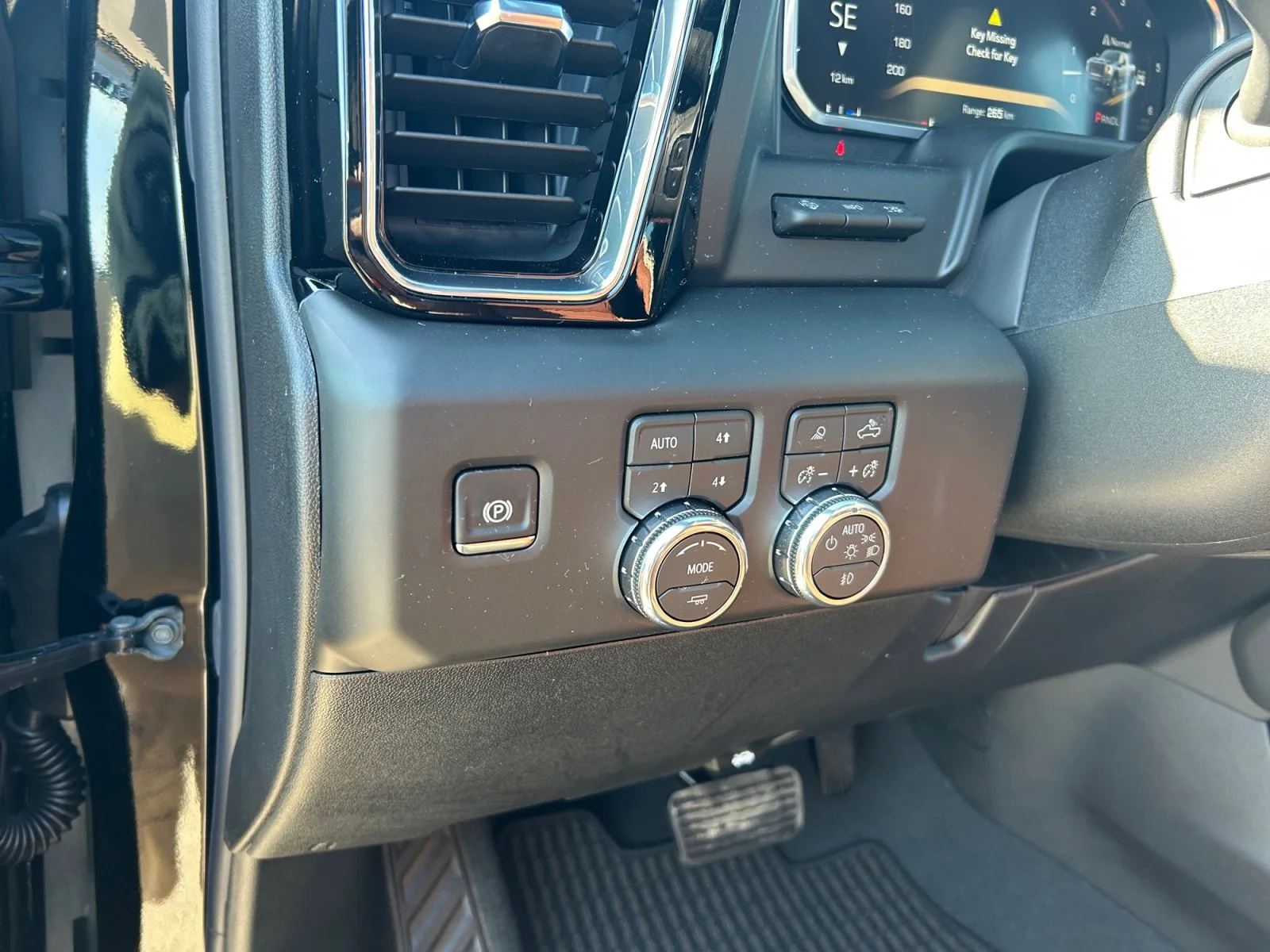 New 2026 Onyx Black GMC Denali Ultimate image 16