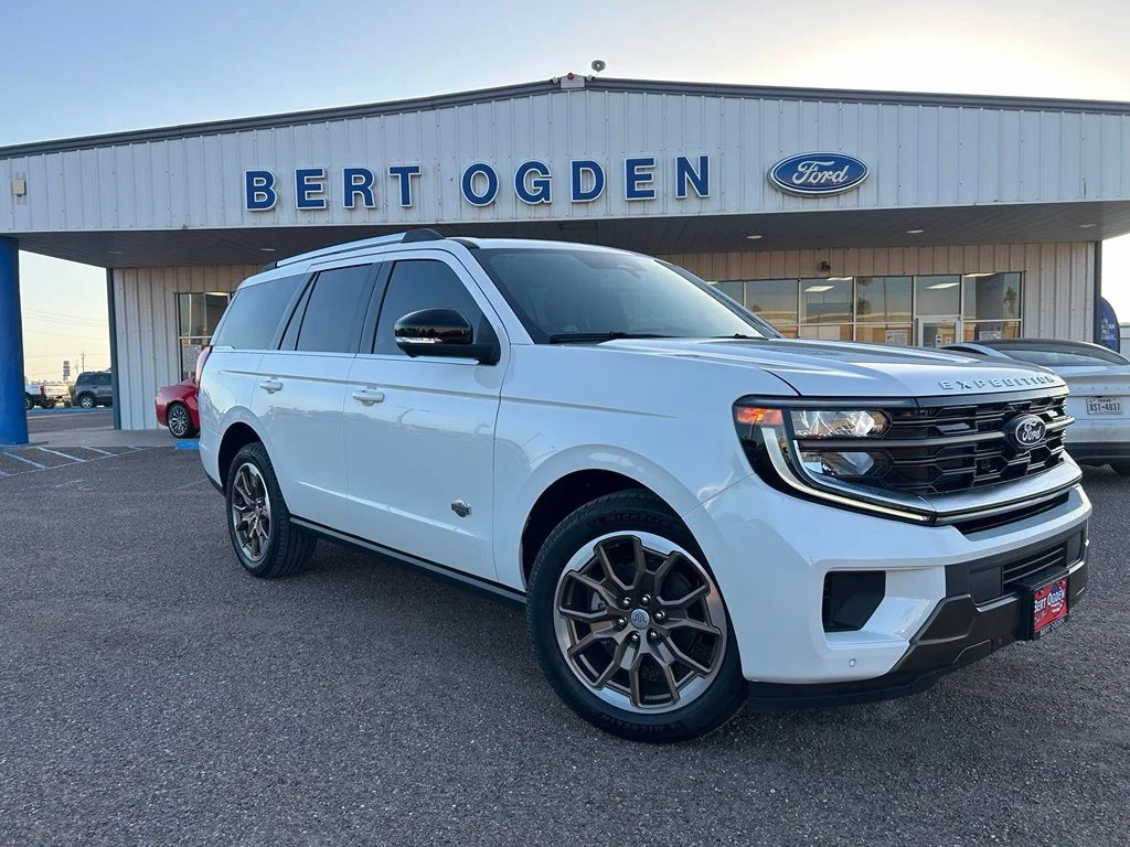 New 2027 Star White Metallic Tri-Coat Ford King Ranch® image 1