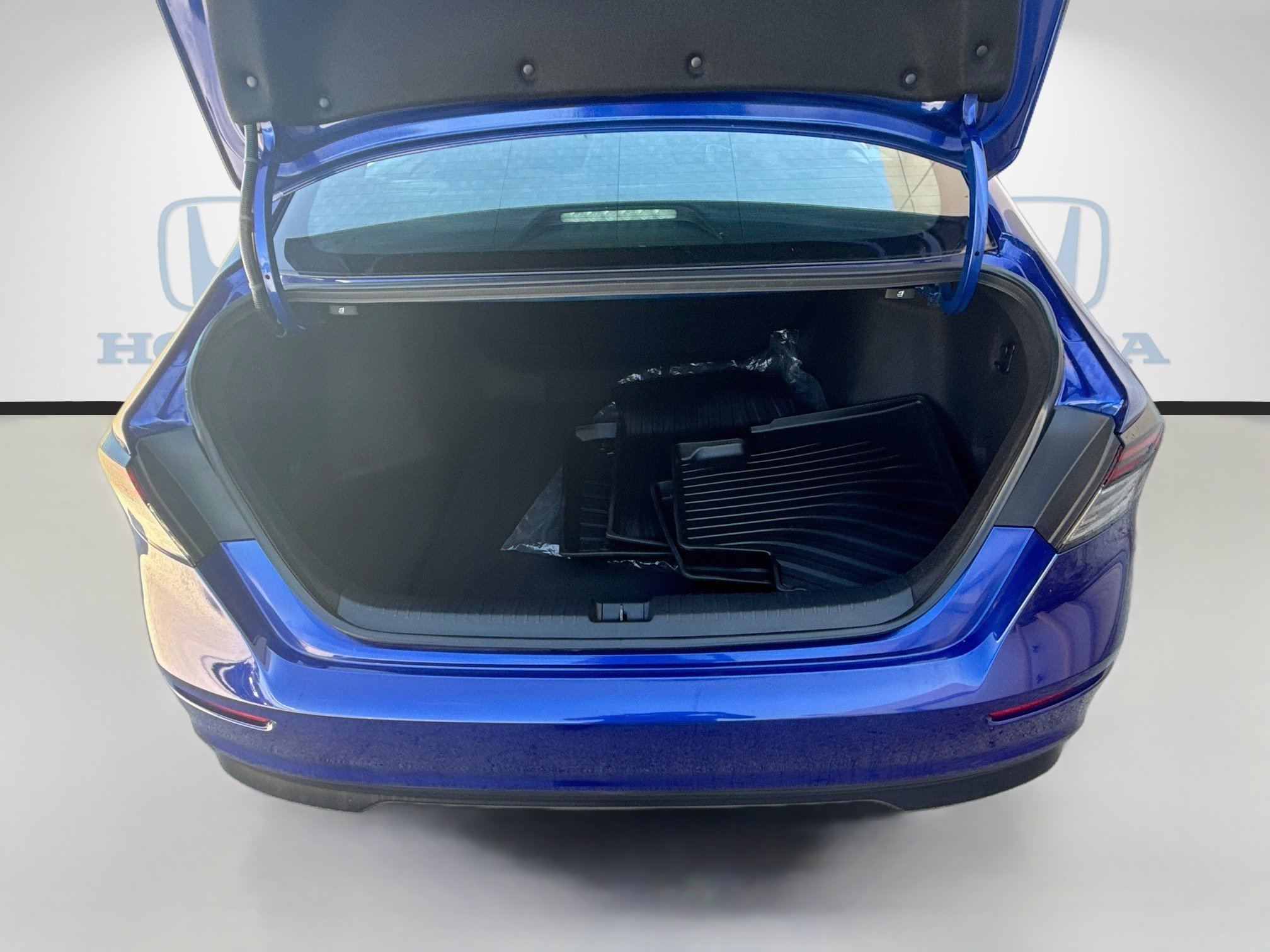 Used 2023  Honda Sport image 25