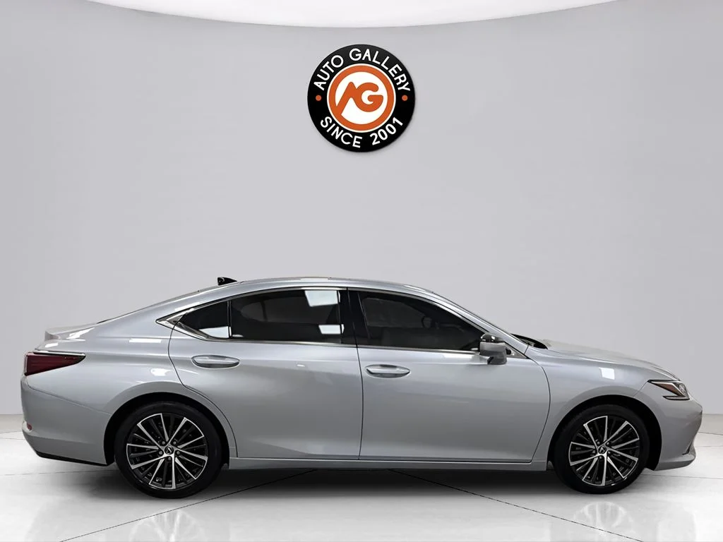 Used 2025 Silver Lexus 350 image 2
