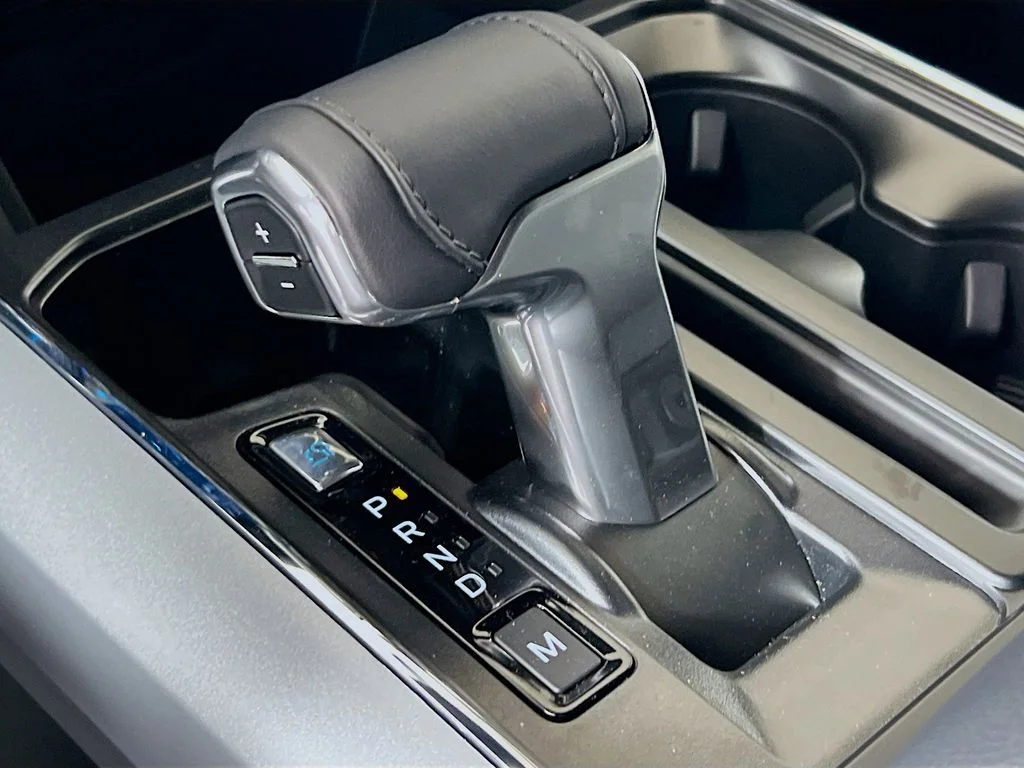 New 2026 Antimatter Blue Metallic Ford Lariat image 10