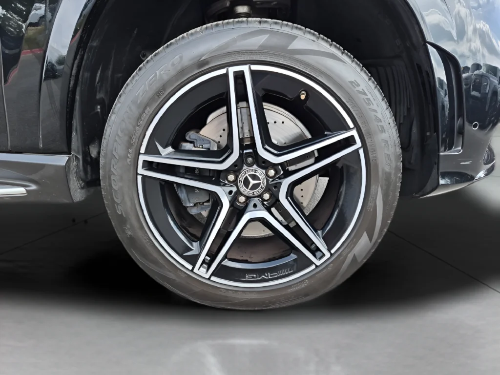 Used 2021  Mercedes-Benz GLS 580 image 13
