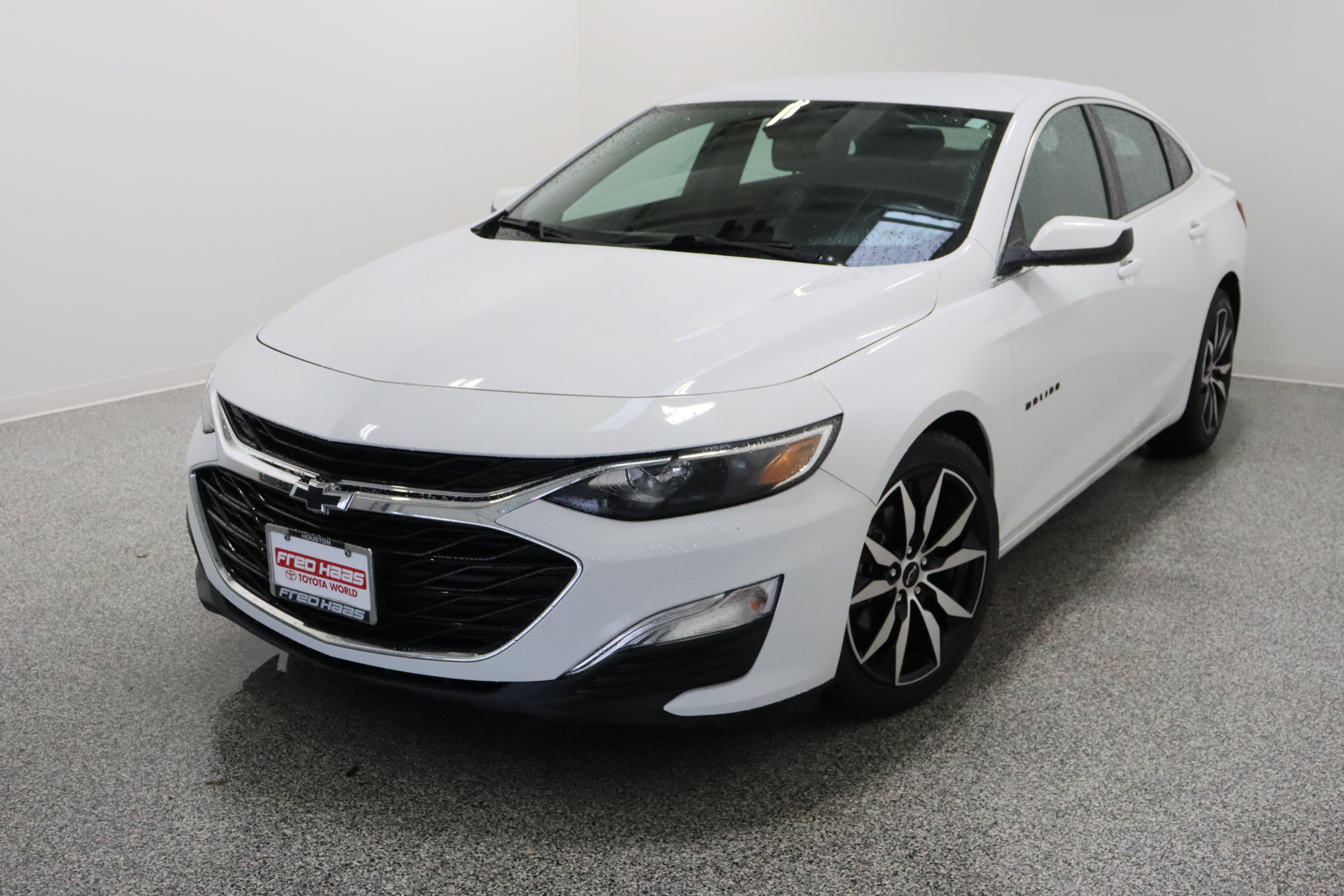 Used 2020 Chevrolet Malibu RS with VIN 1G1ZG5ST8LF158281 for sale in Spring, TX