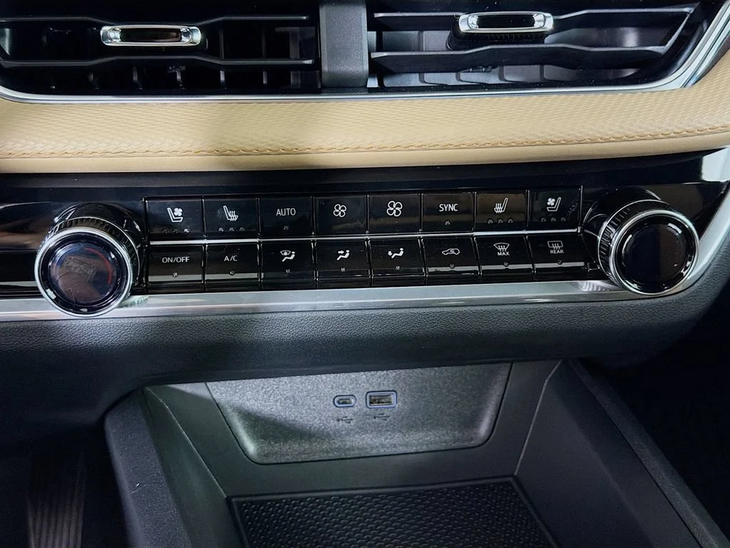 2027 Chevrolet Equinox ACTIV - Photo 15