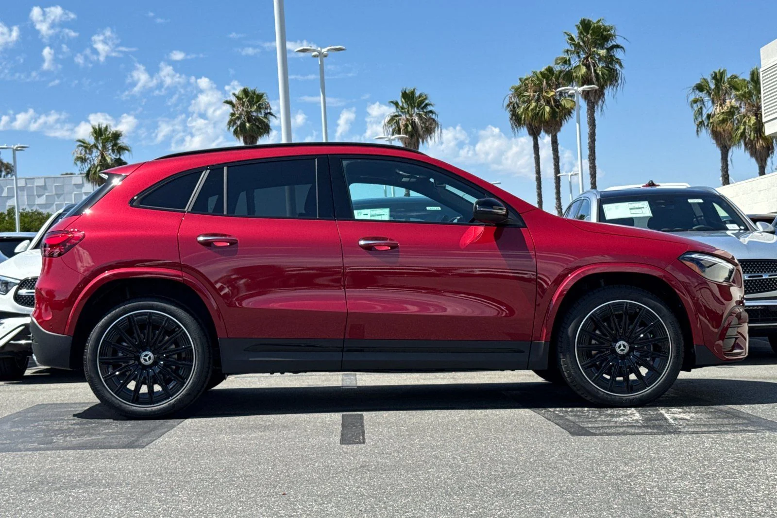 New 2026 MANUFAKTUR Patagonia Red Metallic Mercedes-Benz GLA 250 image 3