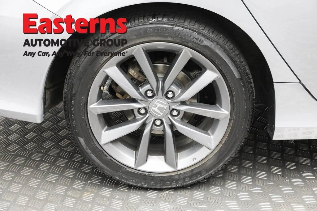 Used 2021 Silver Honda EX image 26