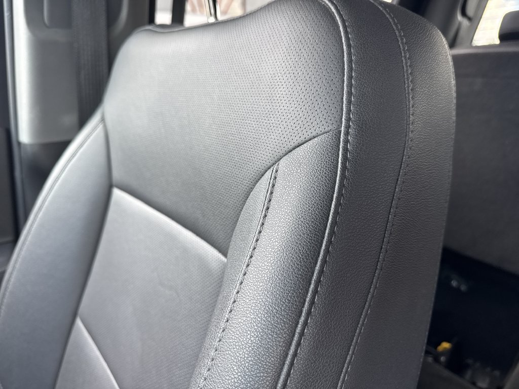 Used 2025 Black GMC SLT image 30