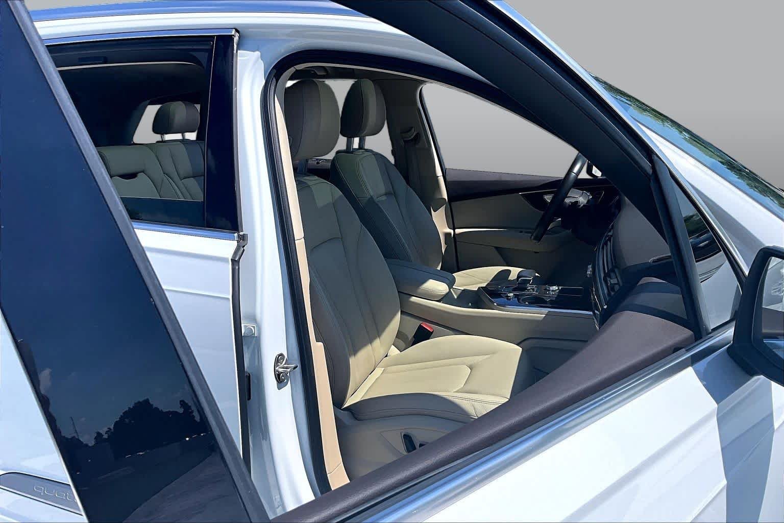 Used 2019 Carrara White Audi Prestige image 9
