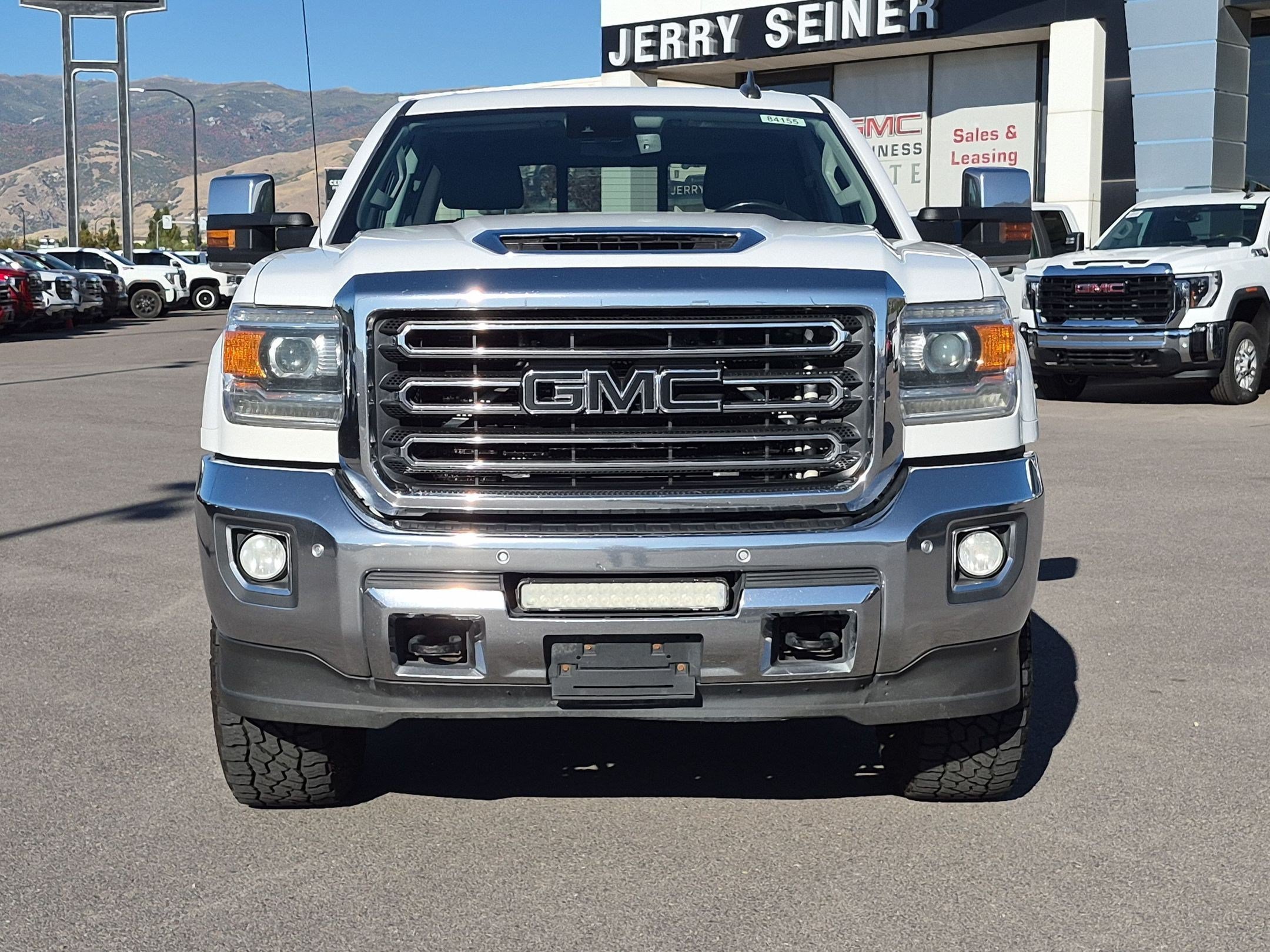 Used 2018 White GMC SLT image 8