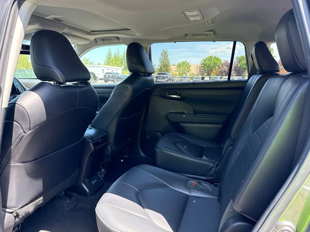 Used 2023 Magnetic Gray Metallic Toyota XLE image 19