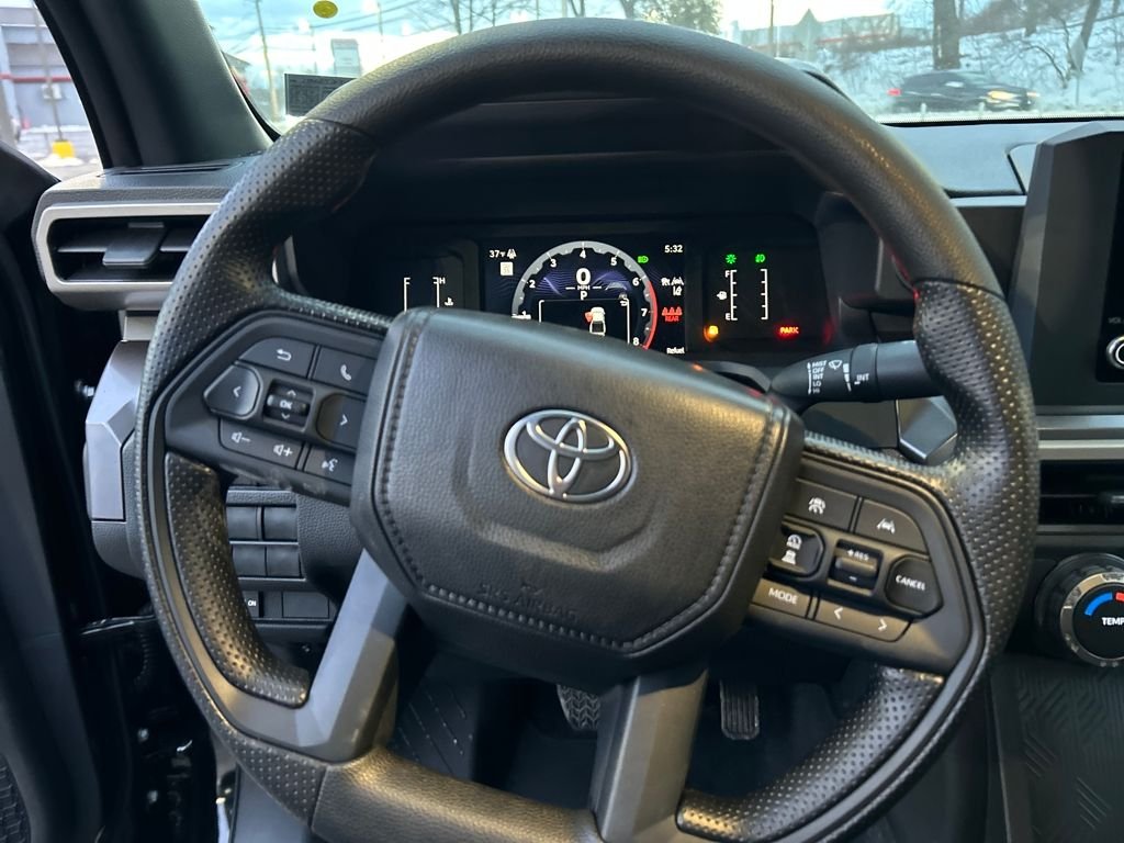 2026 Toyota Tacoma SR5 - Photo 22